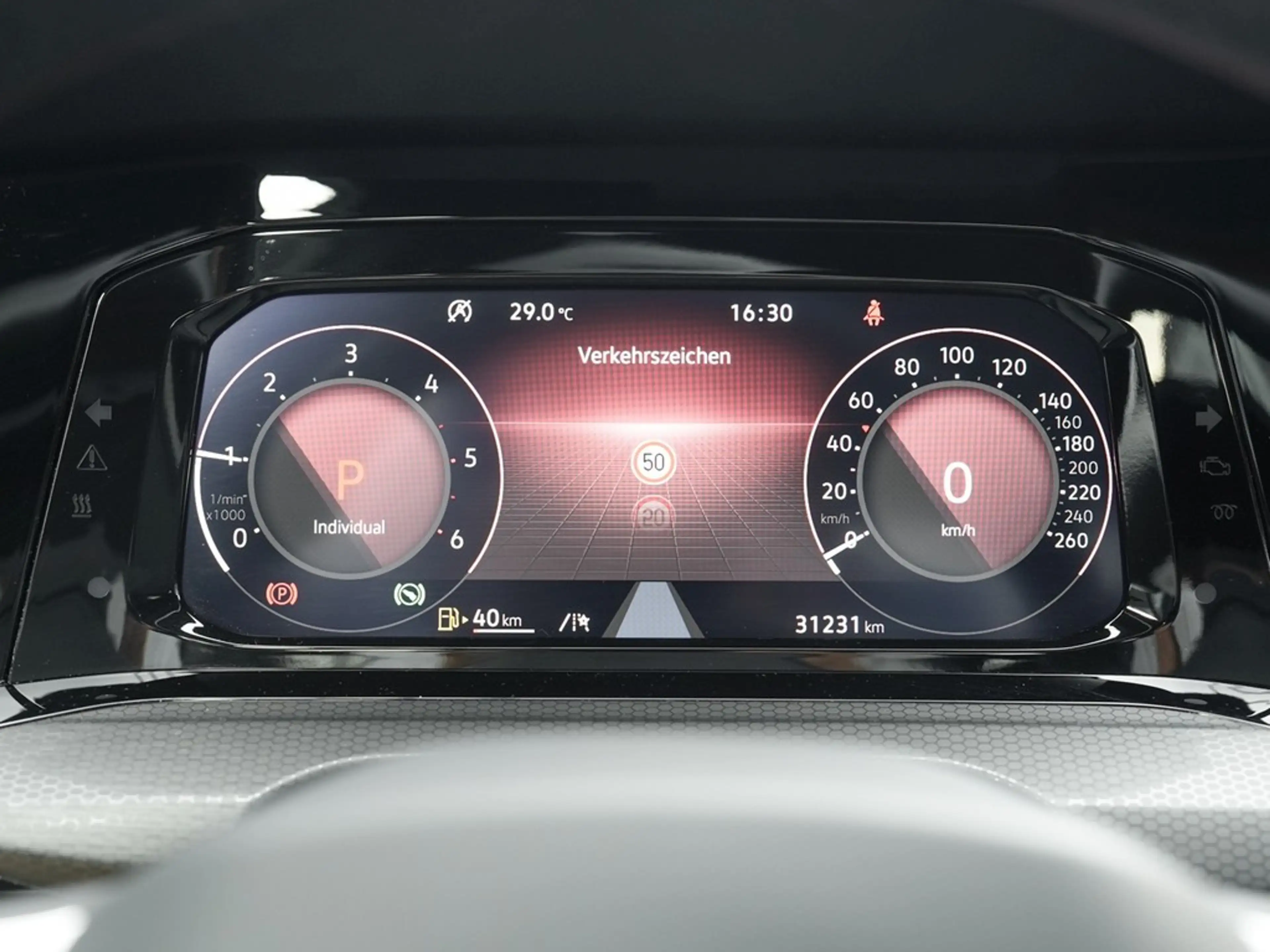 Volkswagen Golf GTD 2.0 TDI DSG AHK/Pano/RFK — photo 13