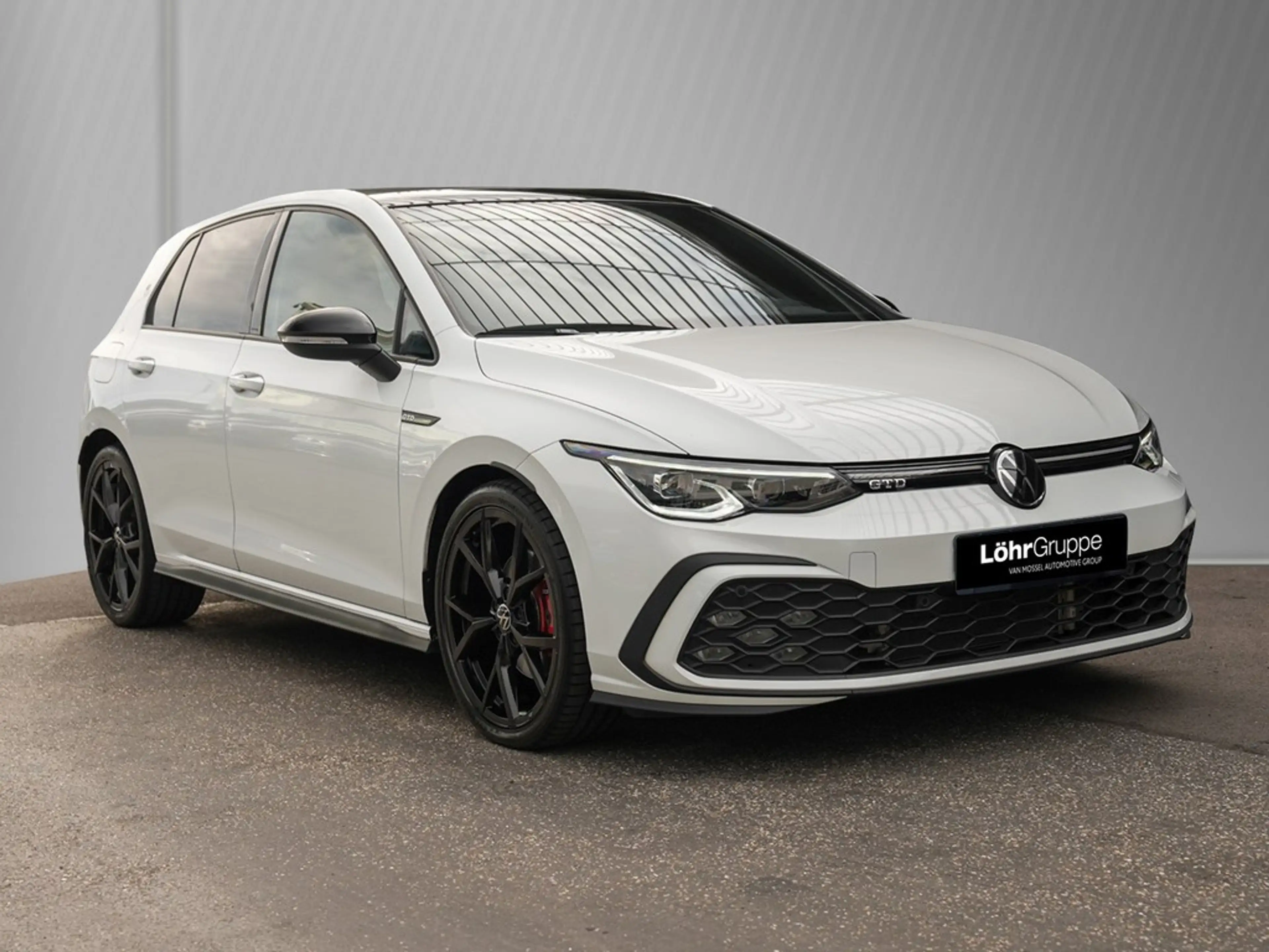 Volkswagen Golf GTD 2.0 TDI DSG AHK/Pano/RFK — photo 3
