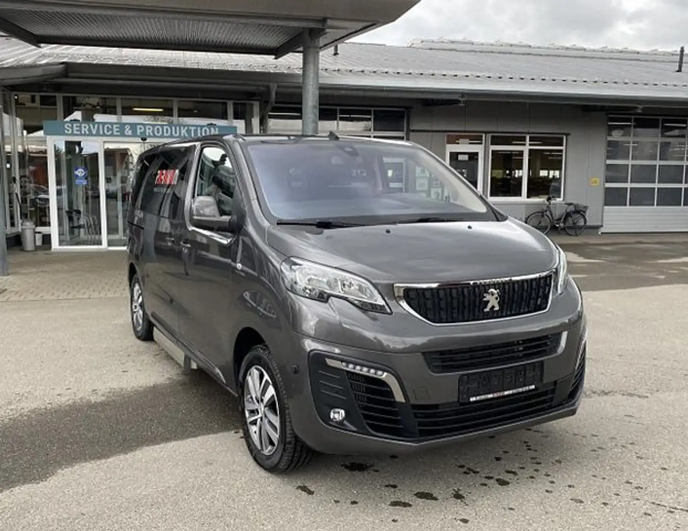 Peugeot Traveller L2 Active 2.0 BlueHDi 145 EAT8 Klima Grau - 2