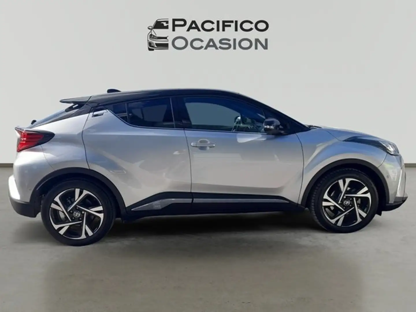 Toyota C-HR 180H Advance Gris - 1