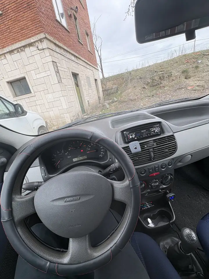 Fiat Punto 1.9 JTD ELX, foto 2