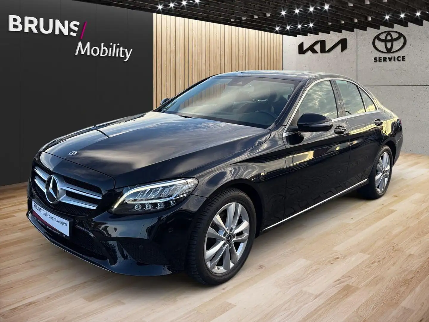 Mercedes-Benz C 180 Avantgarde Automatik Black - 2