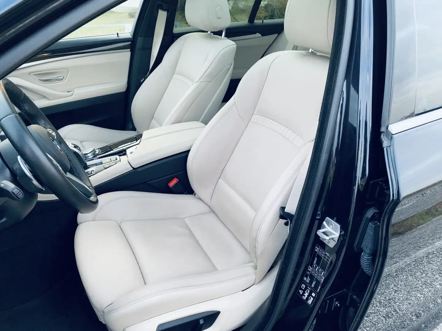 BMW 530 530d Touring xdrive Msport auto - 2