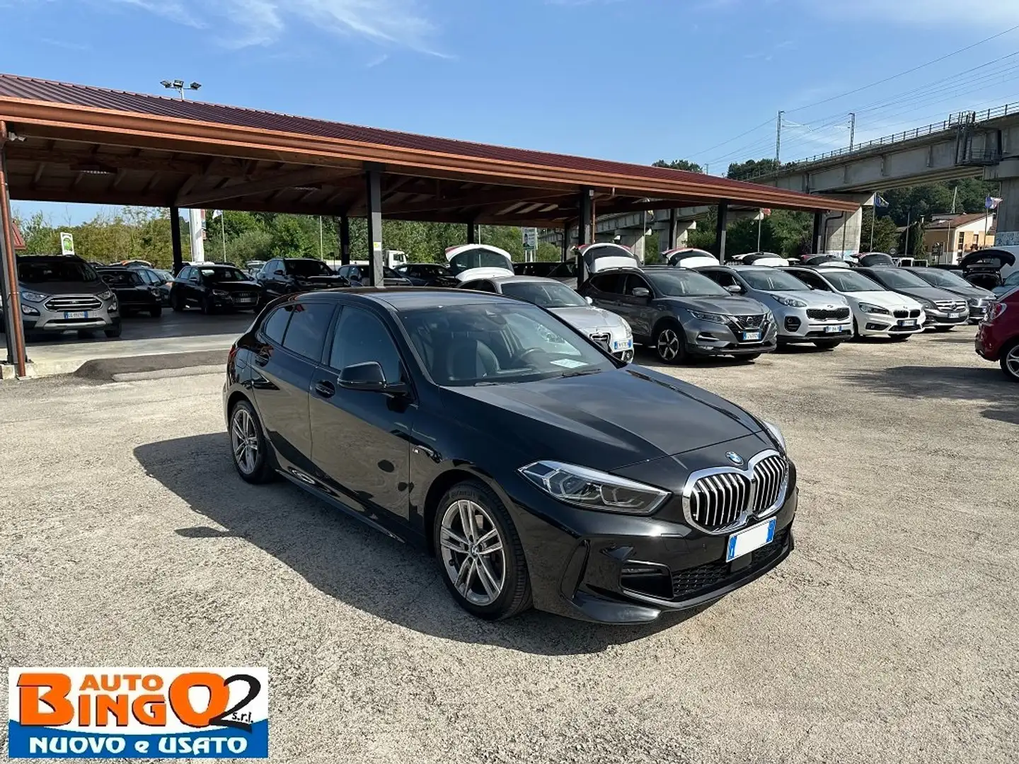BMW 116 116d M-sport 5p auto Zwart - 2