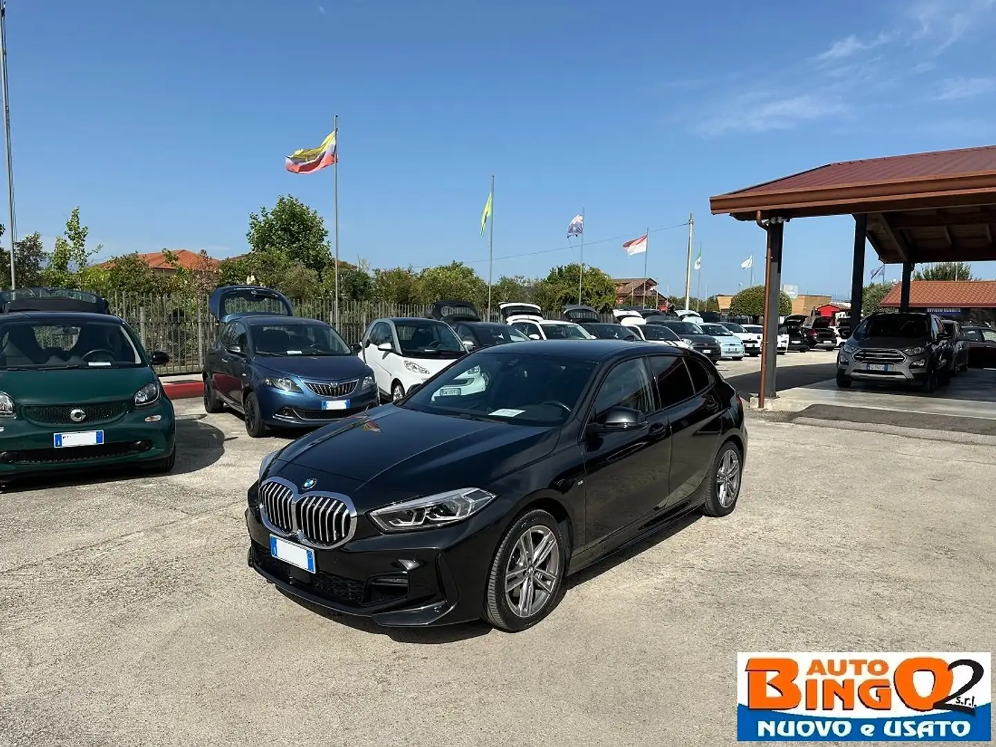 BMW 116 116d M-sport 5p auto Zwart - 1