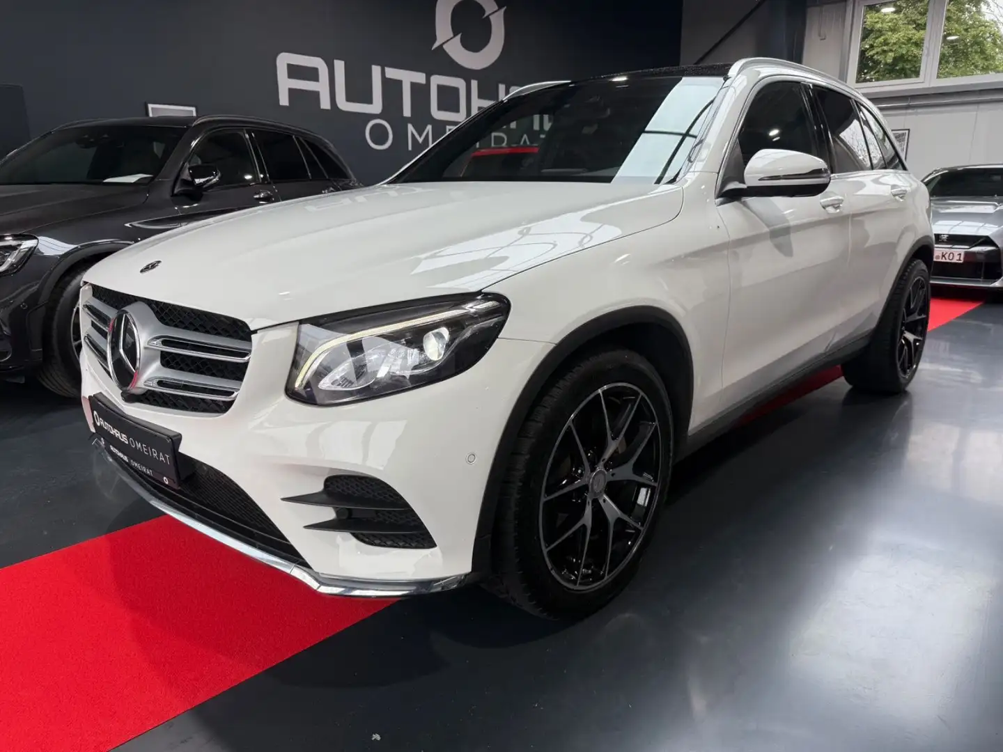 Mercedes-Benz GLC 250 d 4M AMG-Line/Panorama/Distronic/360° Weiß - 1