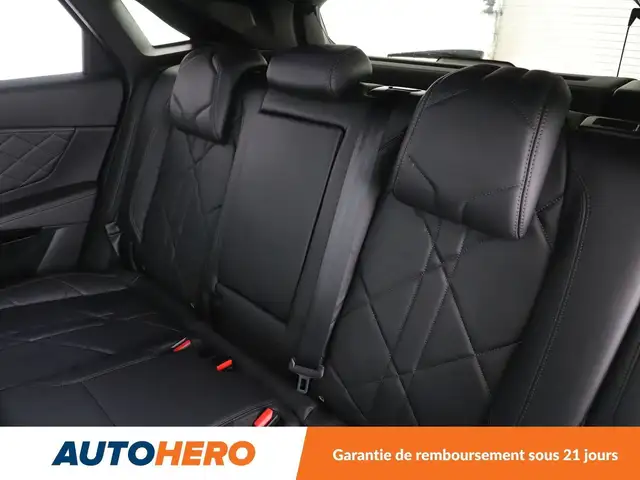 DS Automobiles DS 7 Crossback view 14