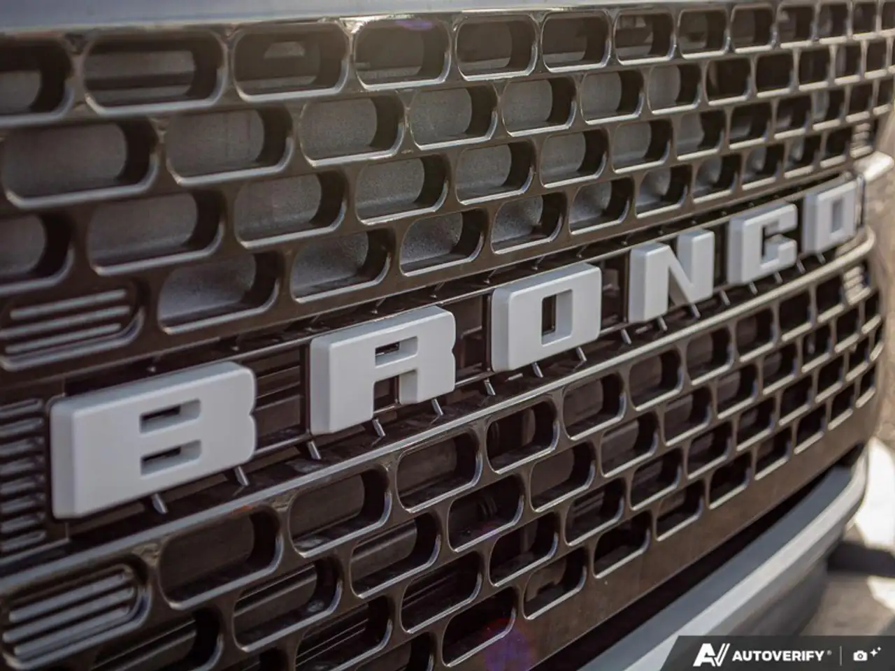 Ford Bronco photo Ford Bronco