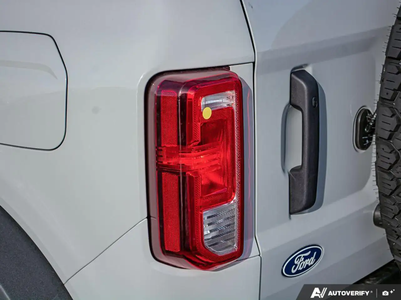 Ford Bronco photo Ford Bronco