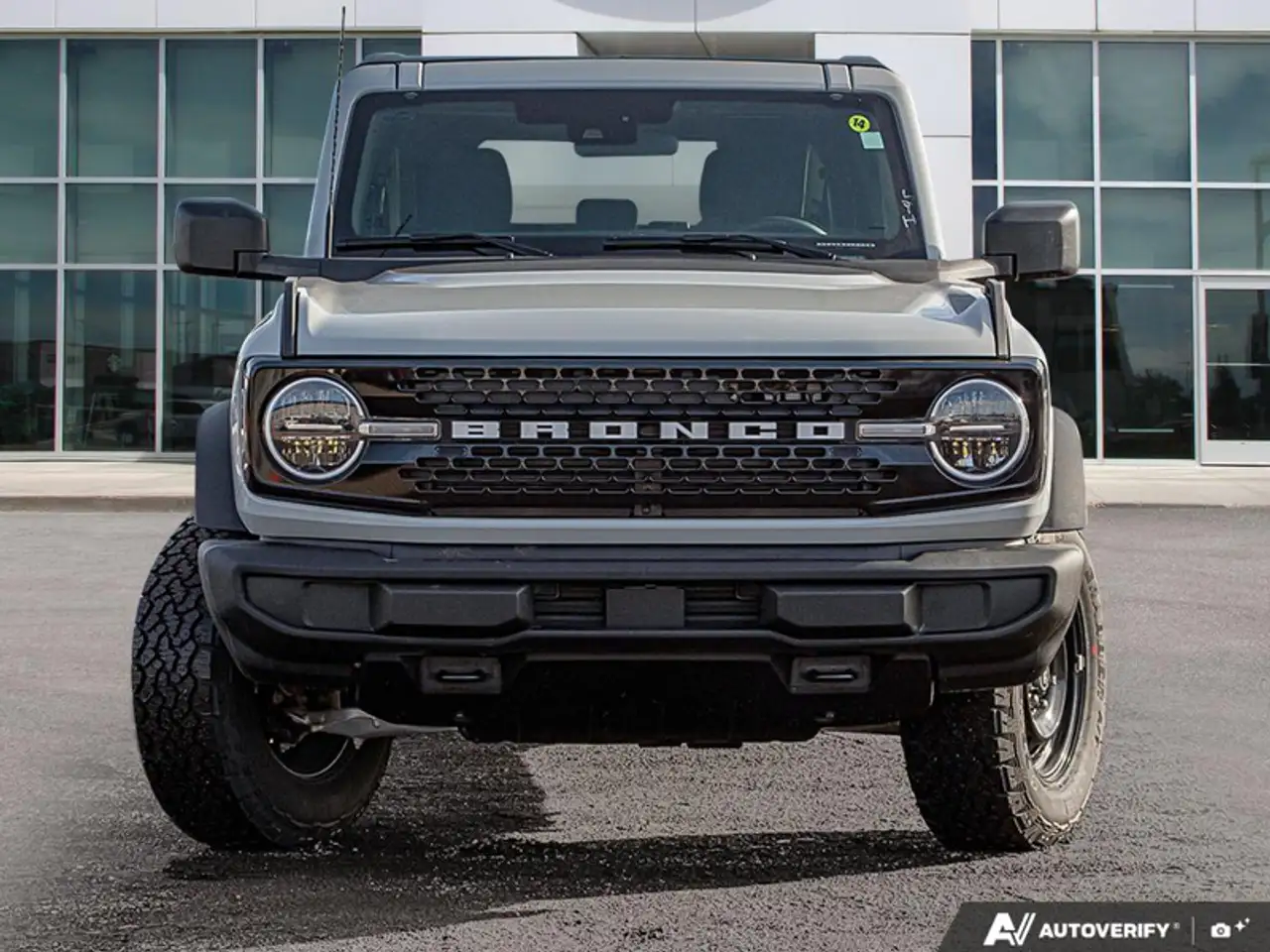 Ford Bronco photo Ford Bronco