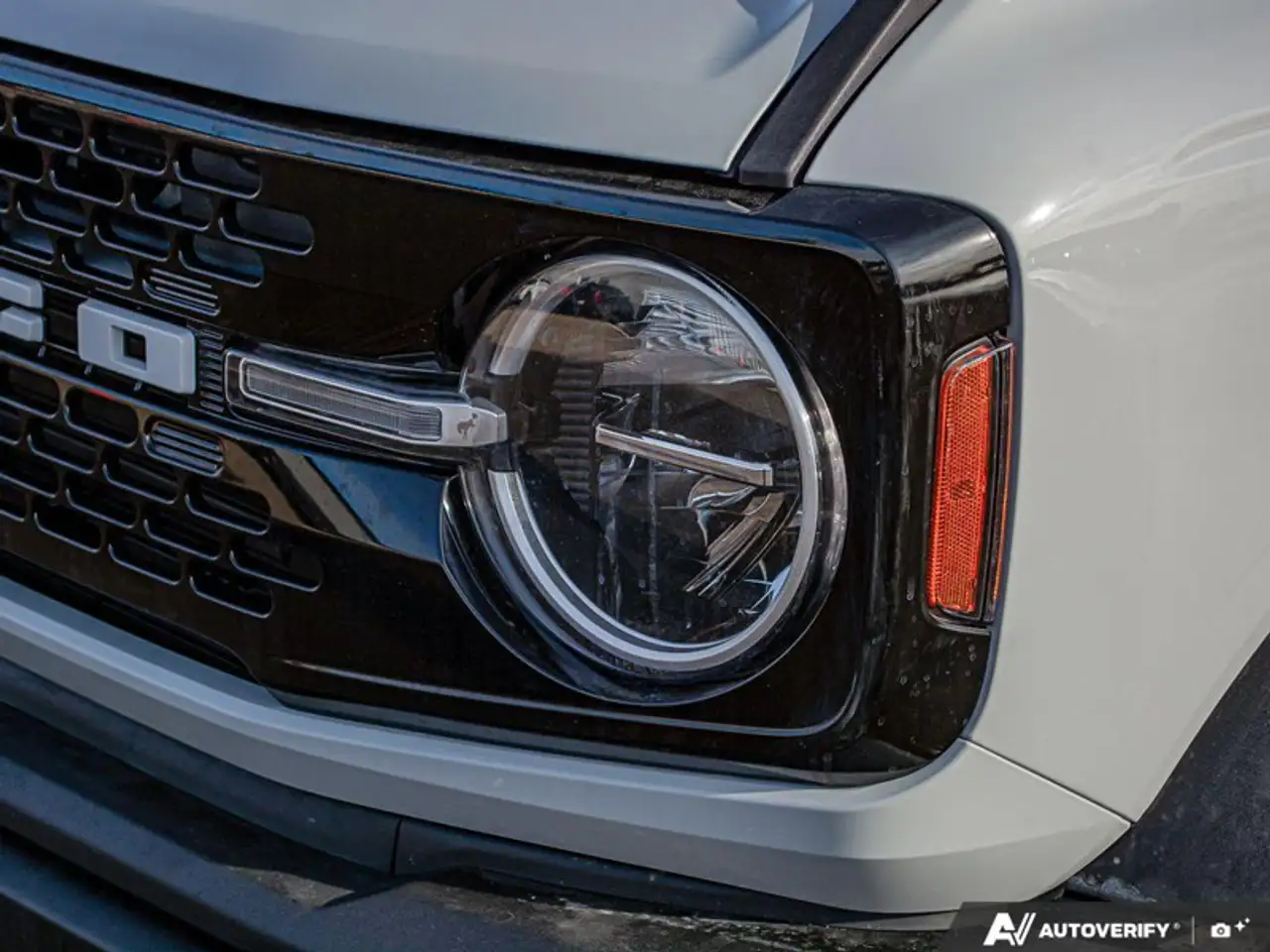 Ford Bronco photo Ford Bronco