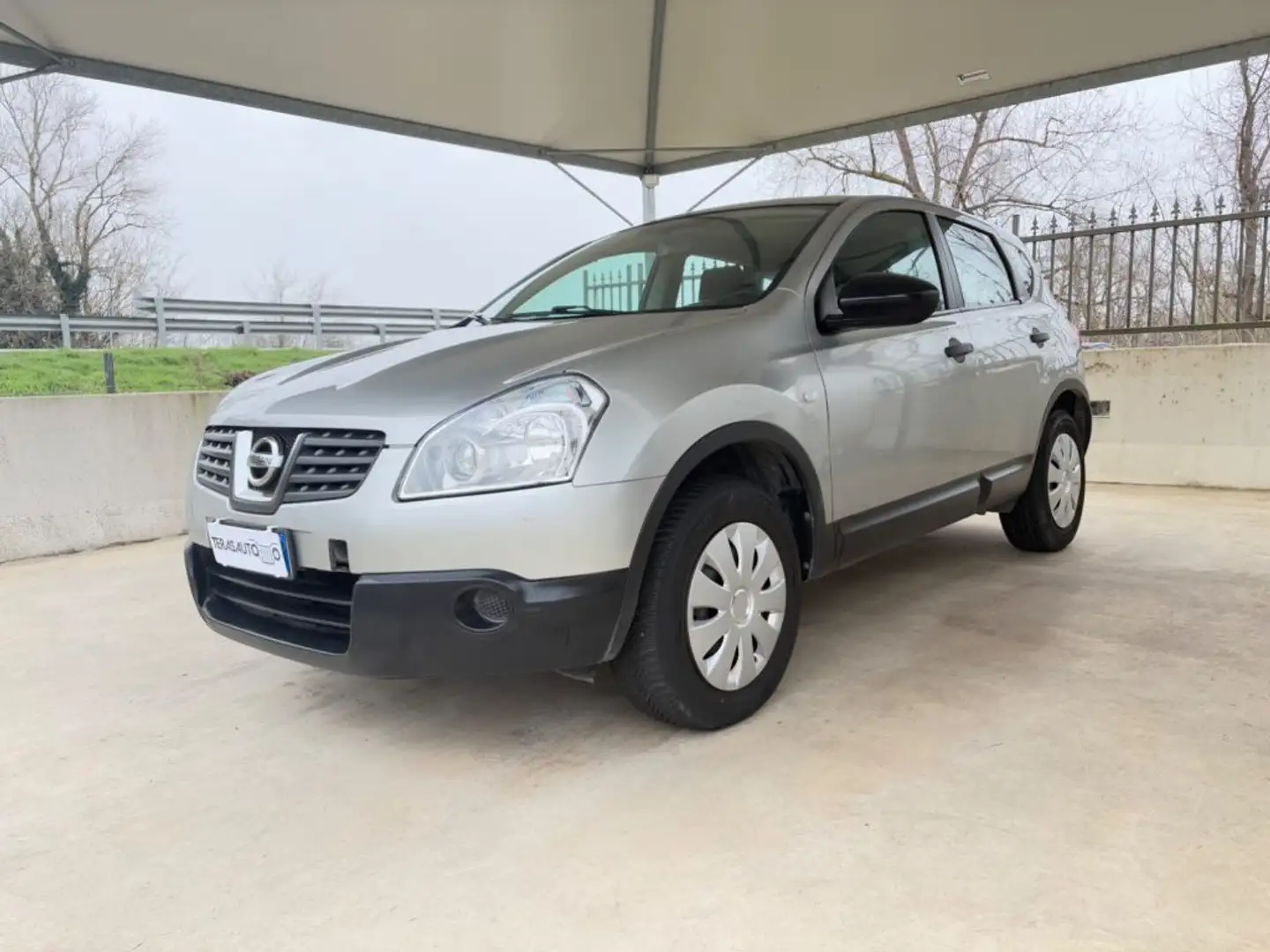 Nissan Qashqai 1.6 16V Visia GPL FINO AL 01/2029 OK NEOP Plateado - 1