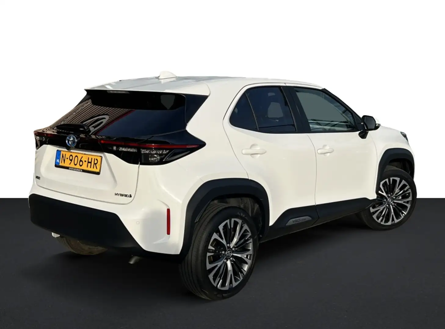 Toyota Yaris Cross 1.5 Hybrid Executive Weiß - 2