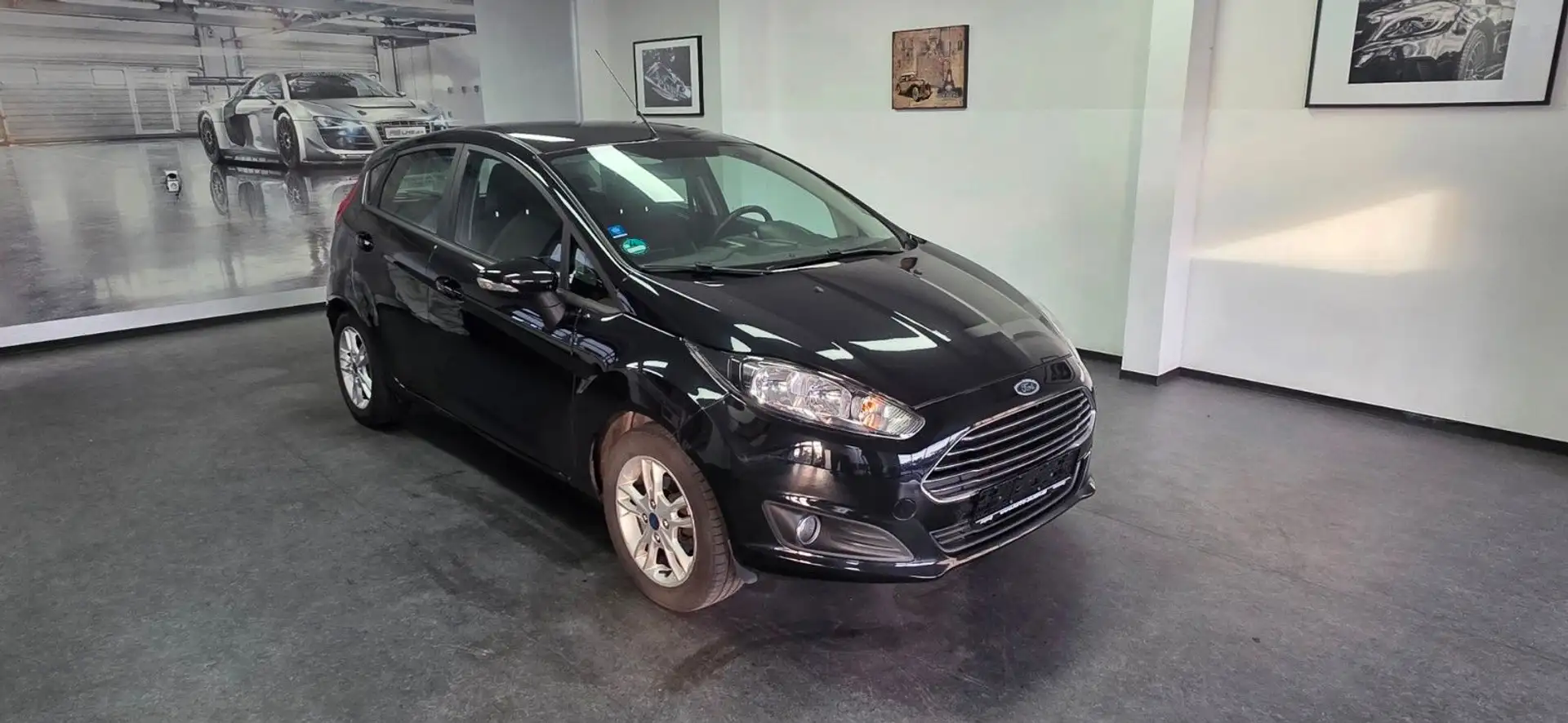 Ford Fiesta Titanium 87.000 km TÜV 11/2027 Schwarz - 2