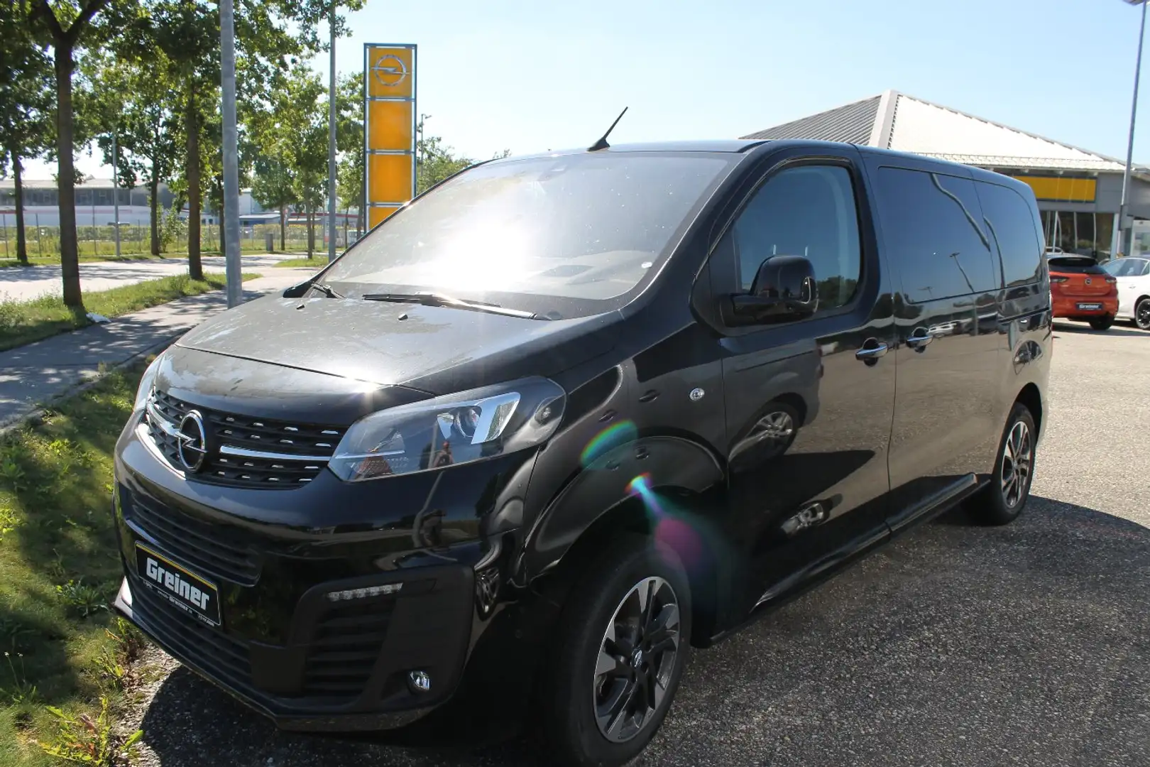 Opel Zafira Life M 2.0 CDTi Innovation AHK|SHZ|LEDER Schwarz - 2