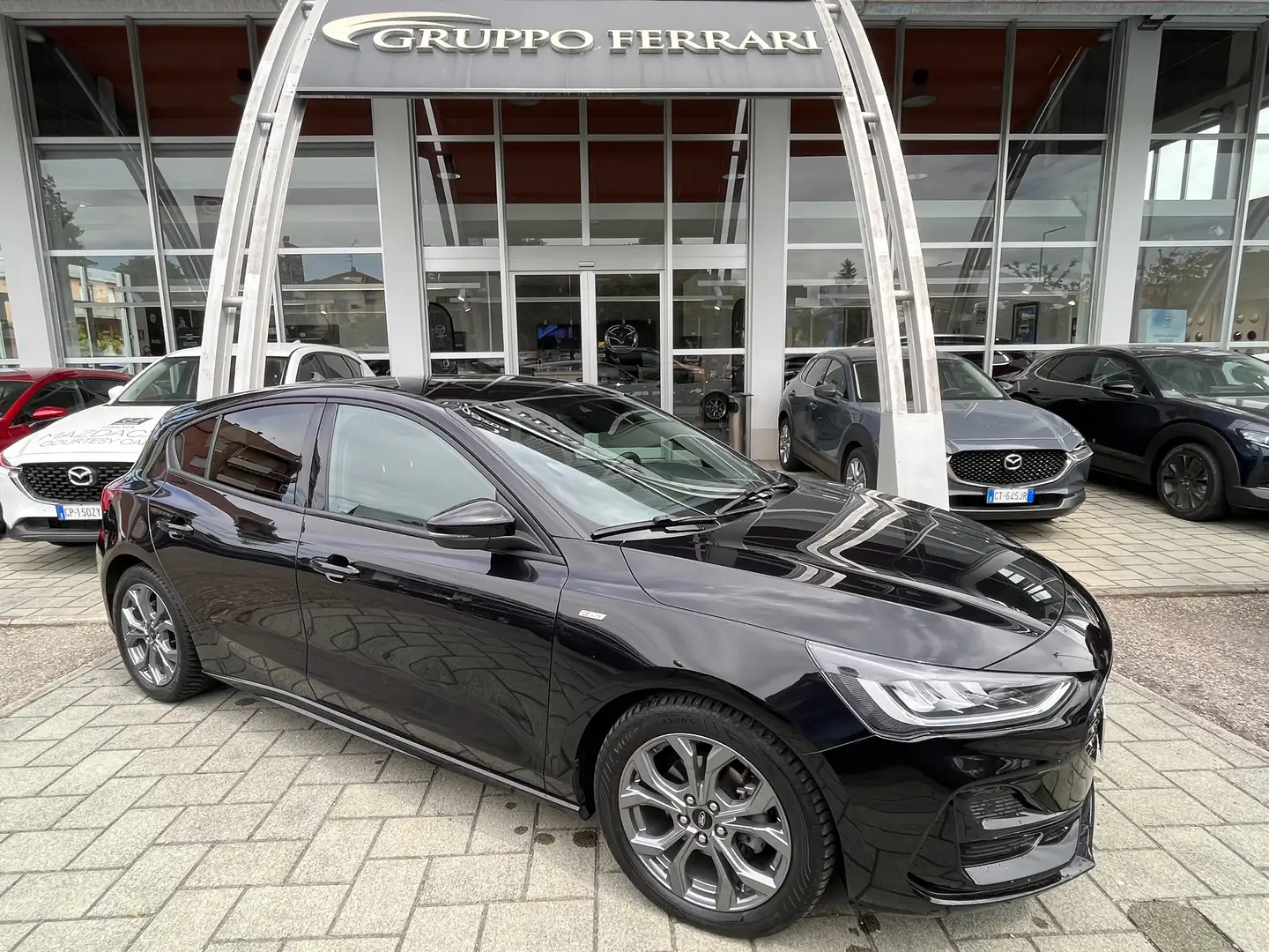 Ford Focus Focus 1.5 ecoblue ST-Line 115cv auto co-pilot Zwart - 2