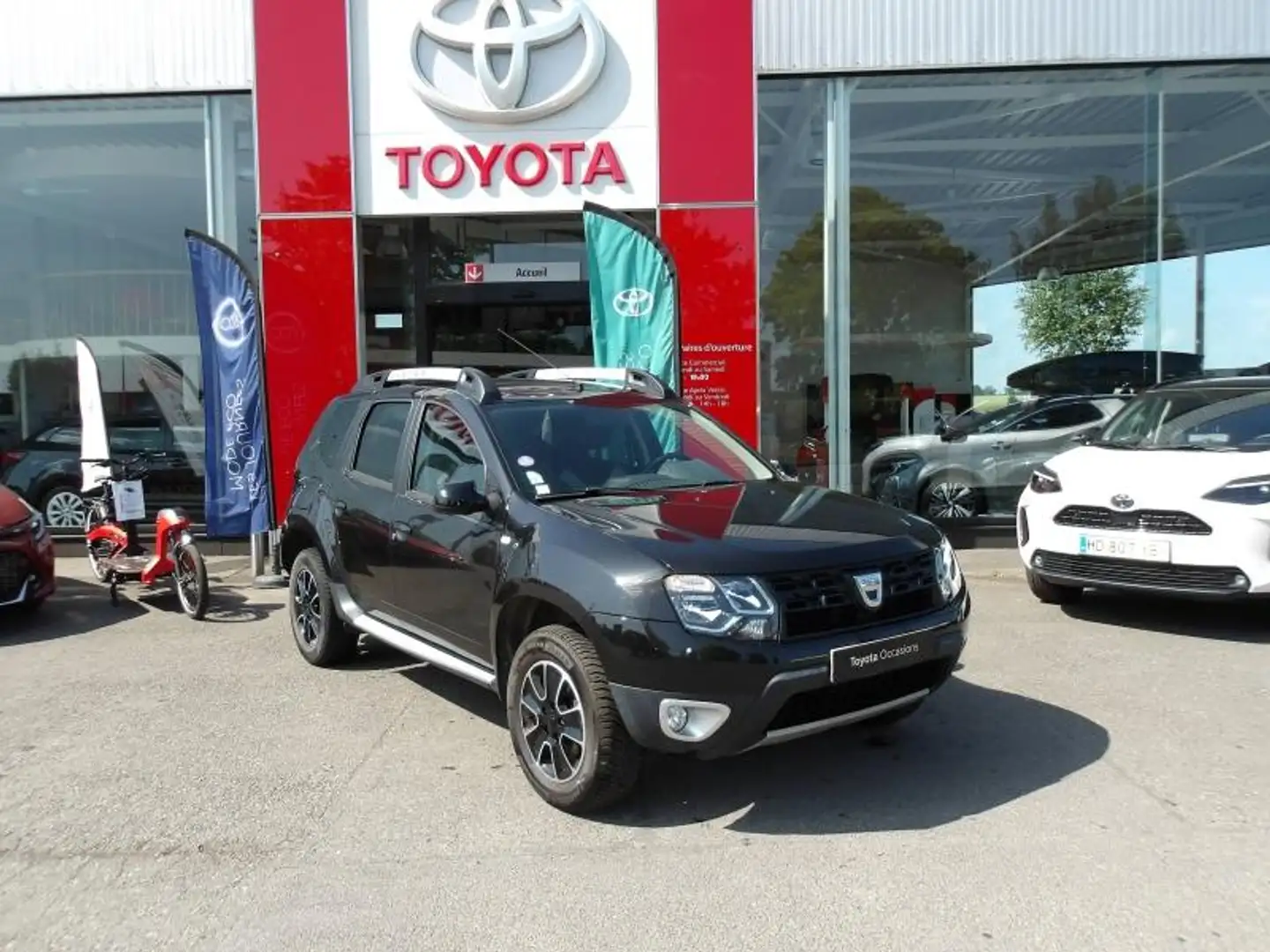 Dacia Duster 1.2 TCe 125ch Black Touch 2017 4X2 Noir - 1