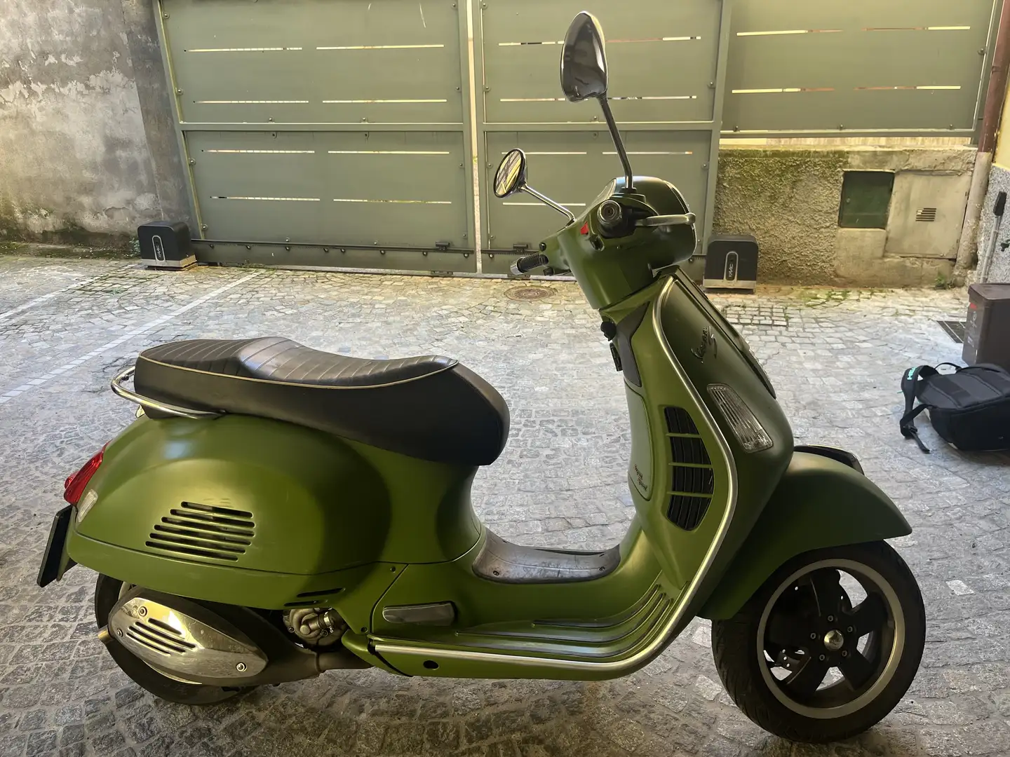 Vespa GTS Super 300 - 2