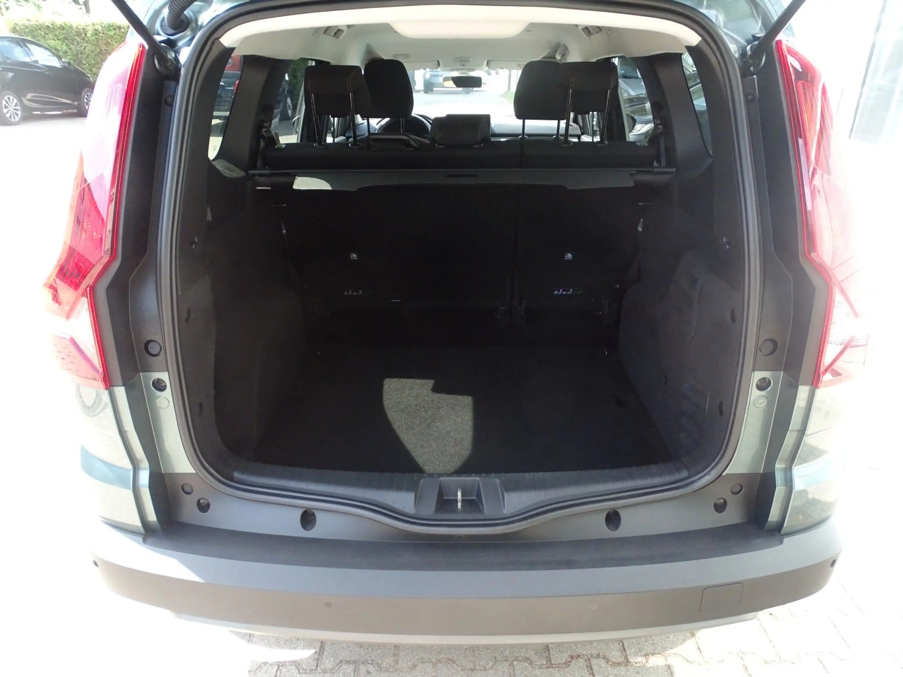 Dacia Jogger Extreme *KEYGO*TOTWINKEL ASS*R.KAMERA* — photo 9