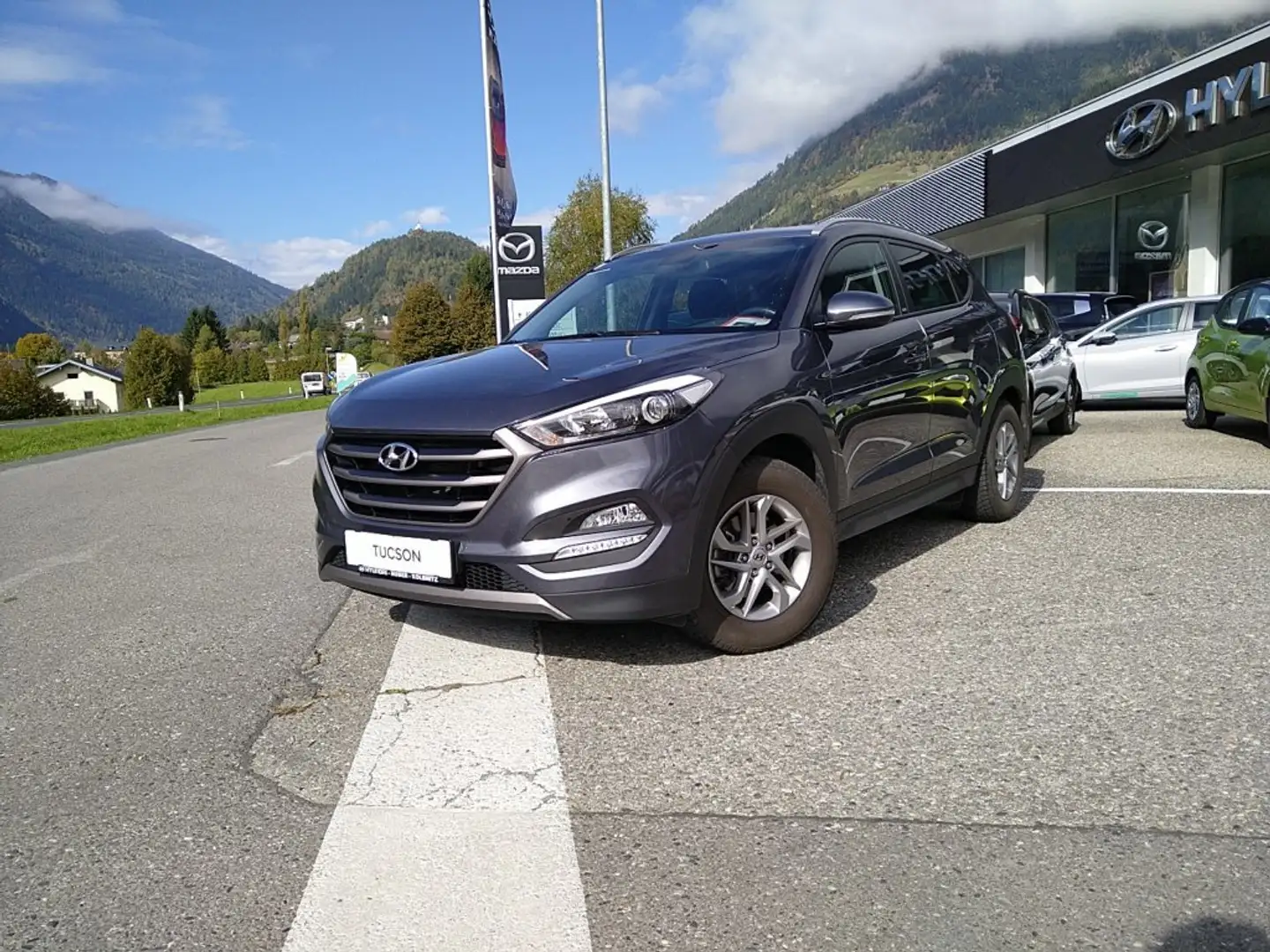 Hyundai TUCSON GO 1,7 CRDi 2WD MT 807e Grau - 2
