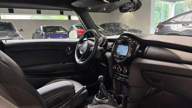 MINI One — photo 13