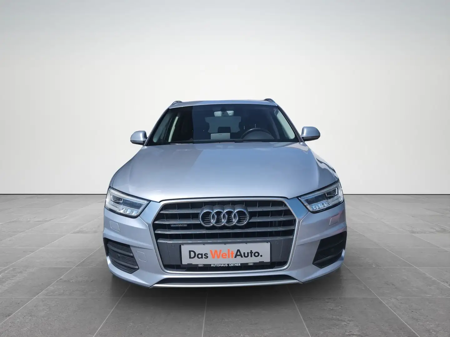 Audi Q3 2.0 TDI quattro intense Silber - 2
