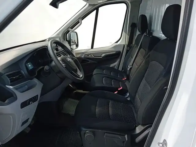 Maxus Deliver 9 view 7