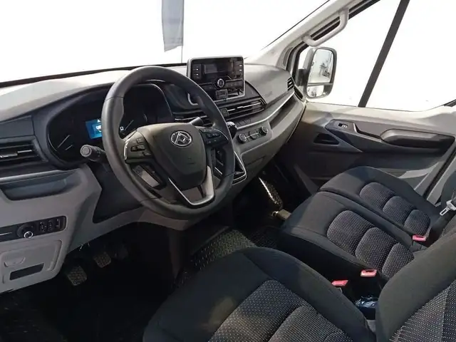 Maxus Deliver 9 view 8
