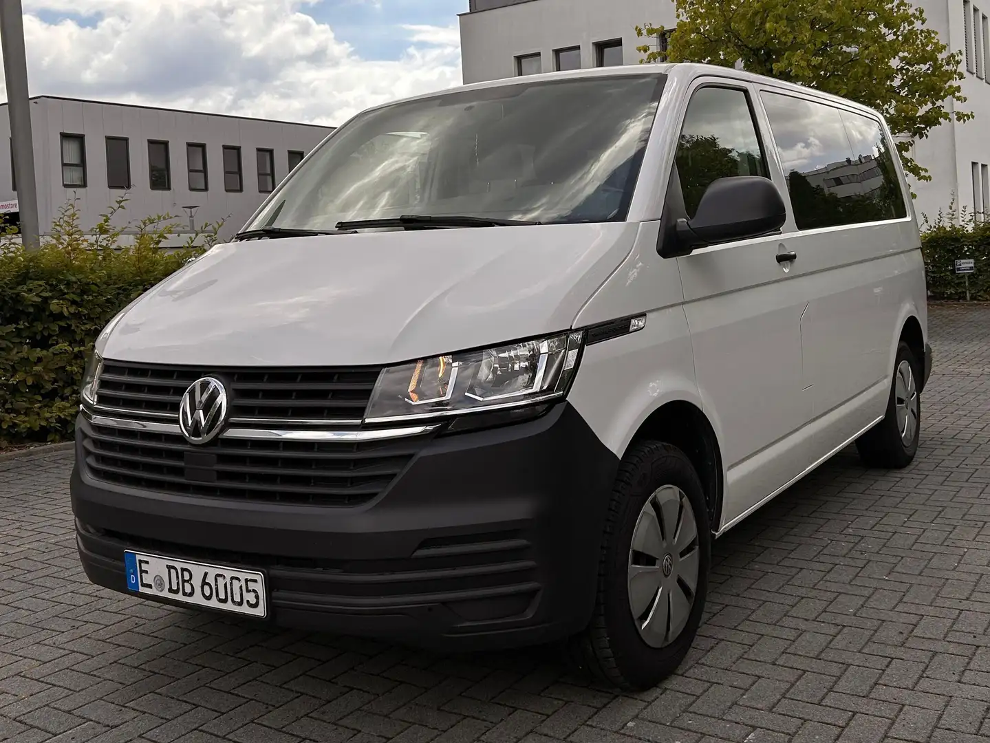 Volkswagen T6 Kombi SHB1F1 Alb - 1