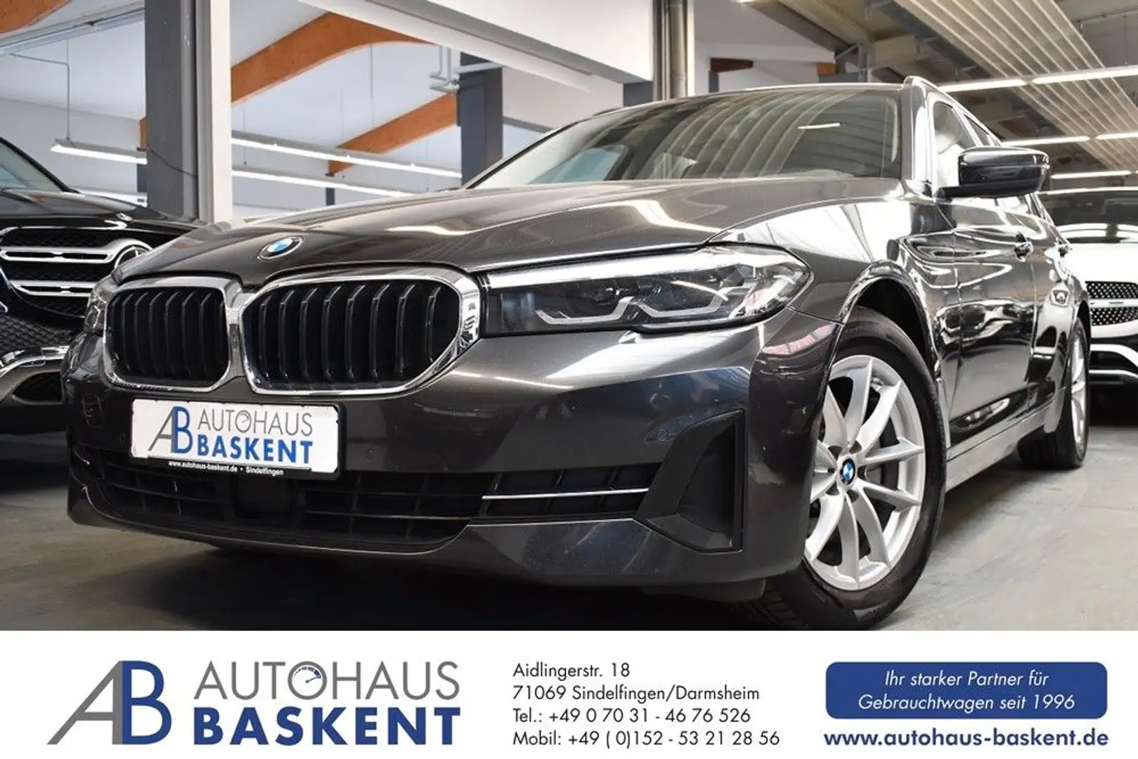 BMW 520 d Touring*M LENKRAD*ACC*NAVI*SHZ*PDC*4-ZONEN Grijs - 1