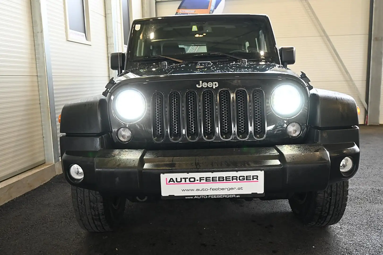 Jeep Wrangler Sport 2,8 CRD Aut. LED,Zahnriemen Neu ! Schwarz - 2