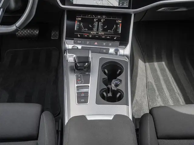 Audi A6 view 14