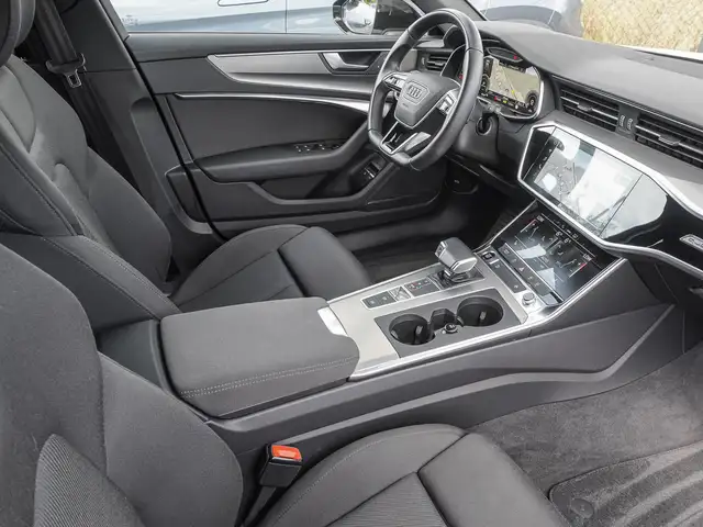 Audi A6 view 8