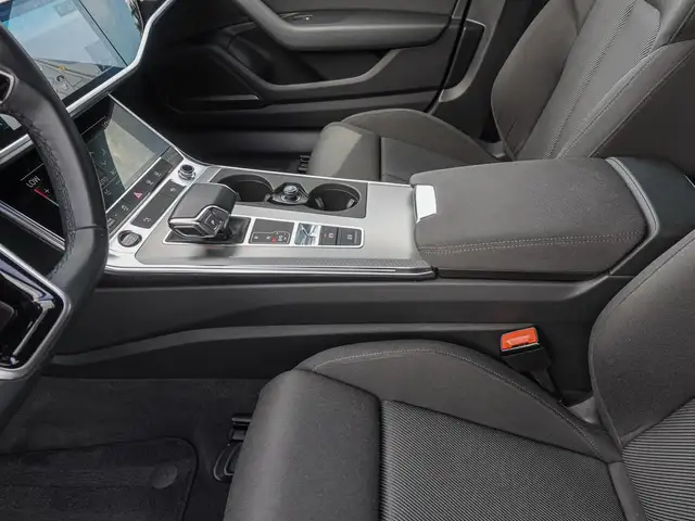 Audi A6 view 15