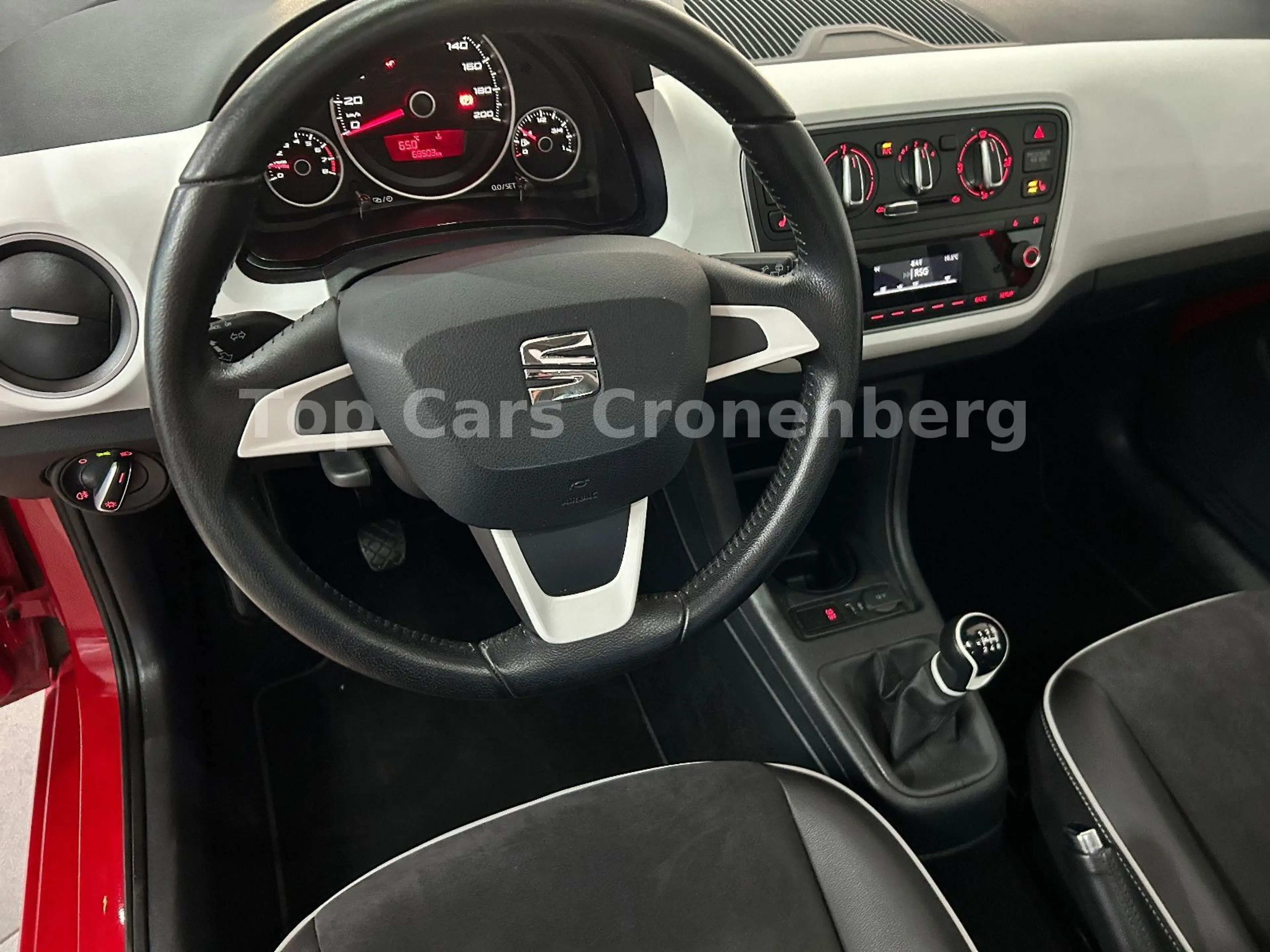 SEAT Mii Chic*1.Hand*Leder*Panorama*SHZ*PDC*EU6*S-Hef — photo 10