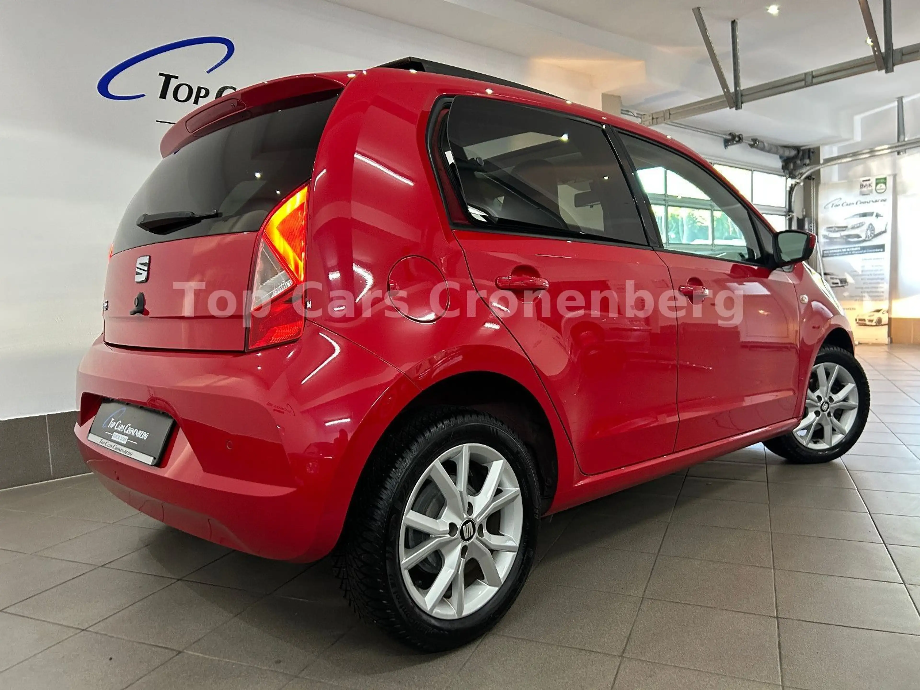 SEAT Mii Chic*1.Hand*Leder*Panorama*SHZ*PDC*EU6*S-Hef — photo 3
