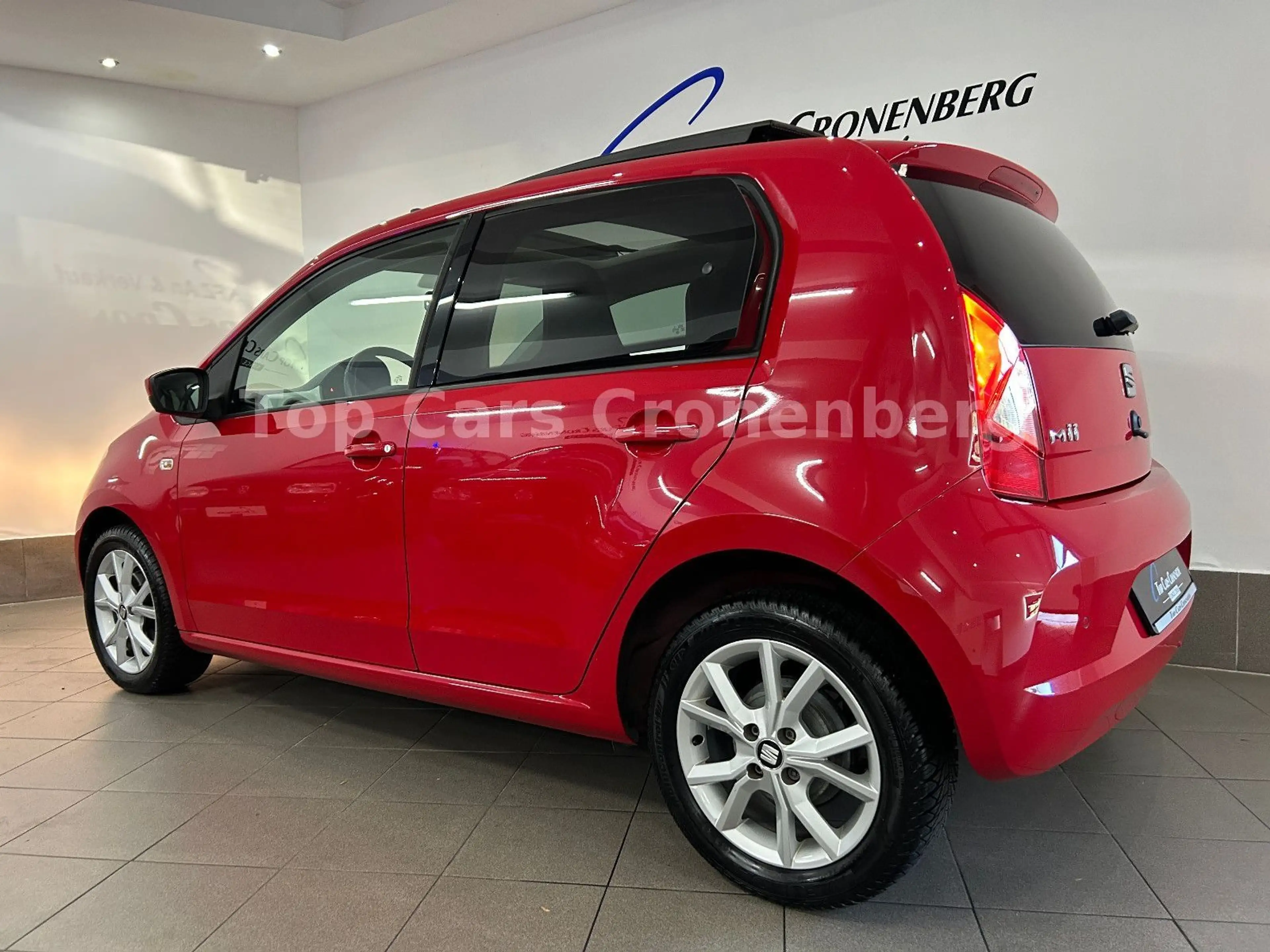 SEAT Mii Chic*1.Hand*Leder*Panorama*SHZ*PDC*EU6*S-Hef — photo 5