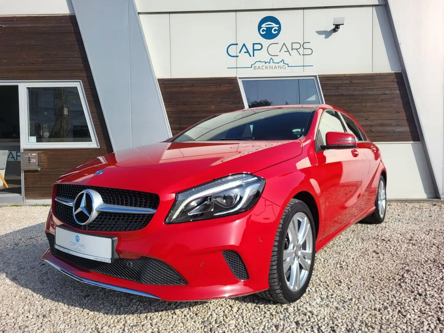 Mercedes-Benz A 180 d Urban*Garantie*LED*PDC Rot - 1