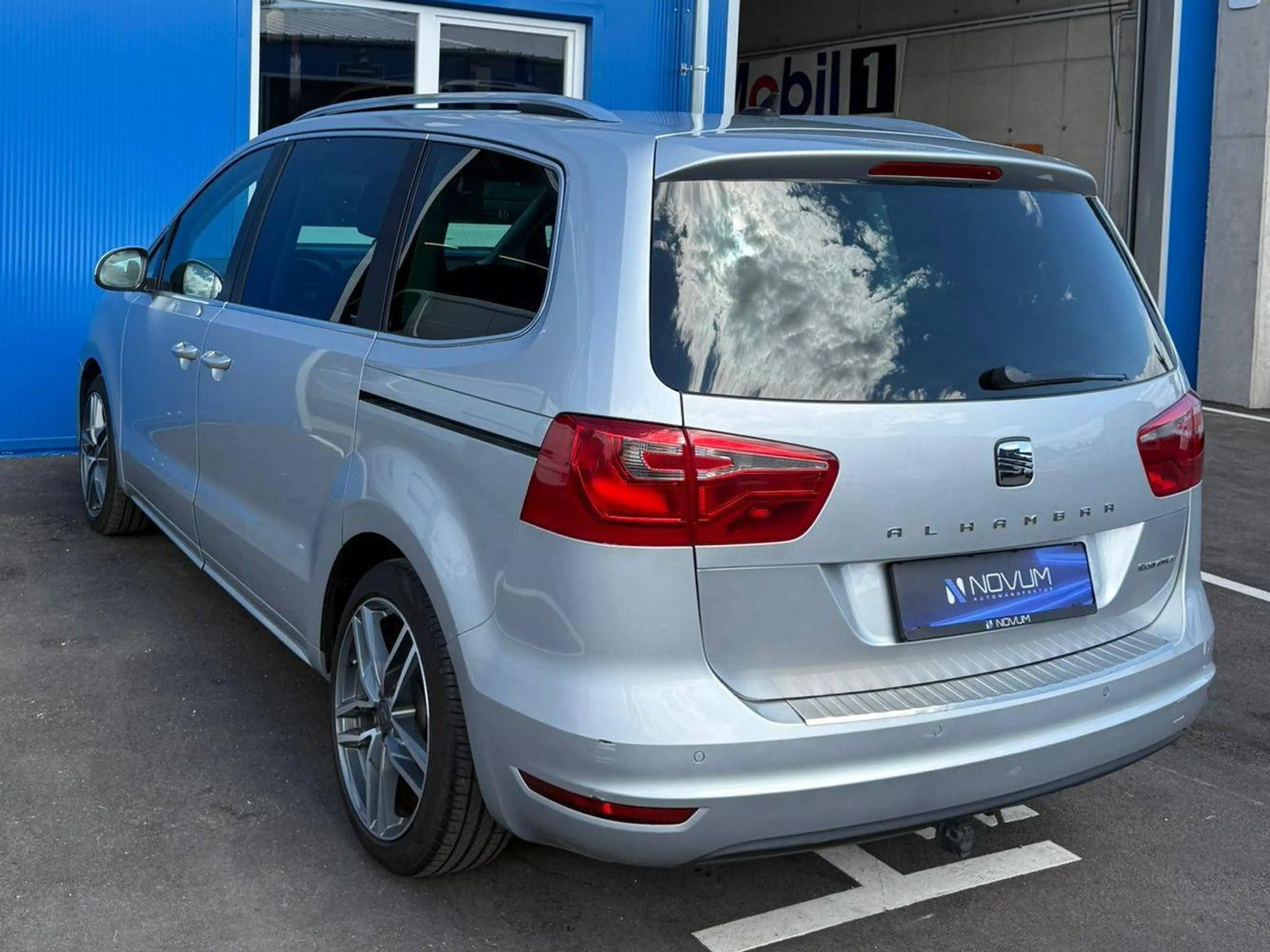 SEAT Alhambra Style Allrad — photo 8