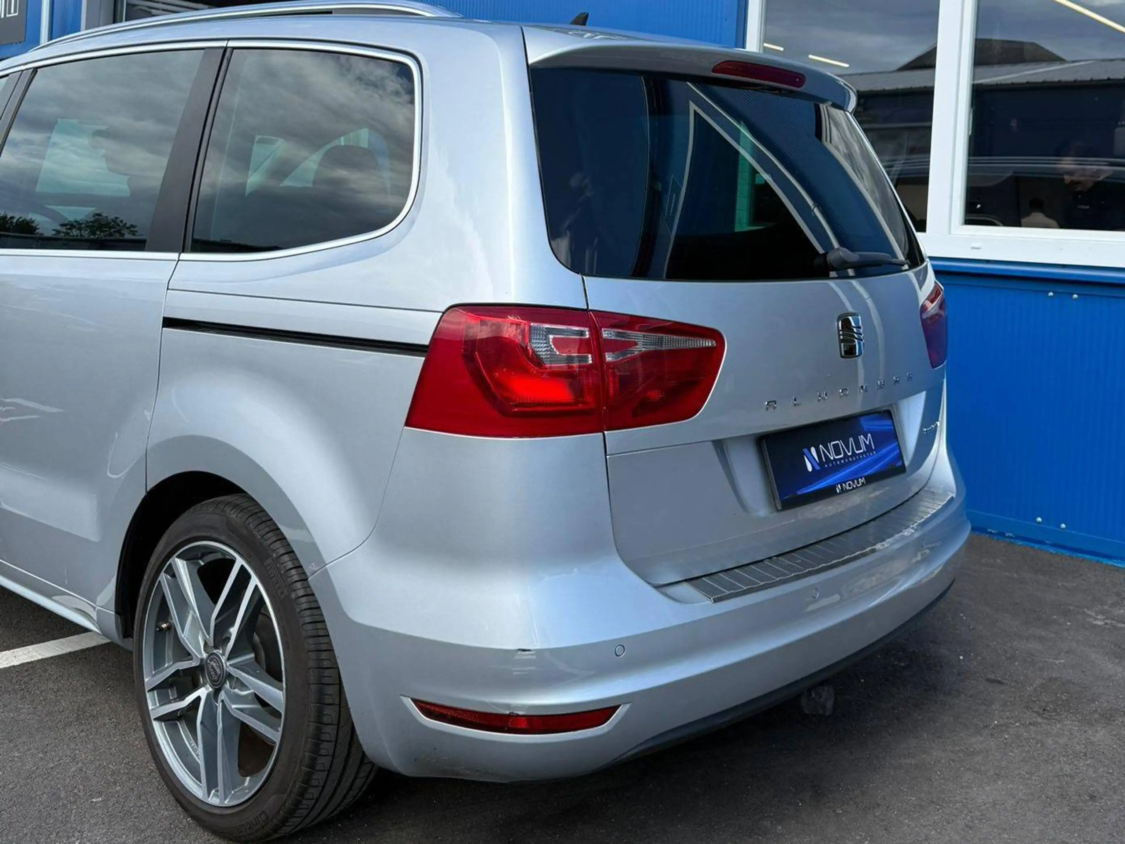 SEAT Alhambra Style Allrad — photo 10