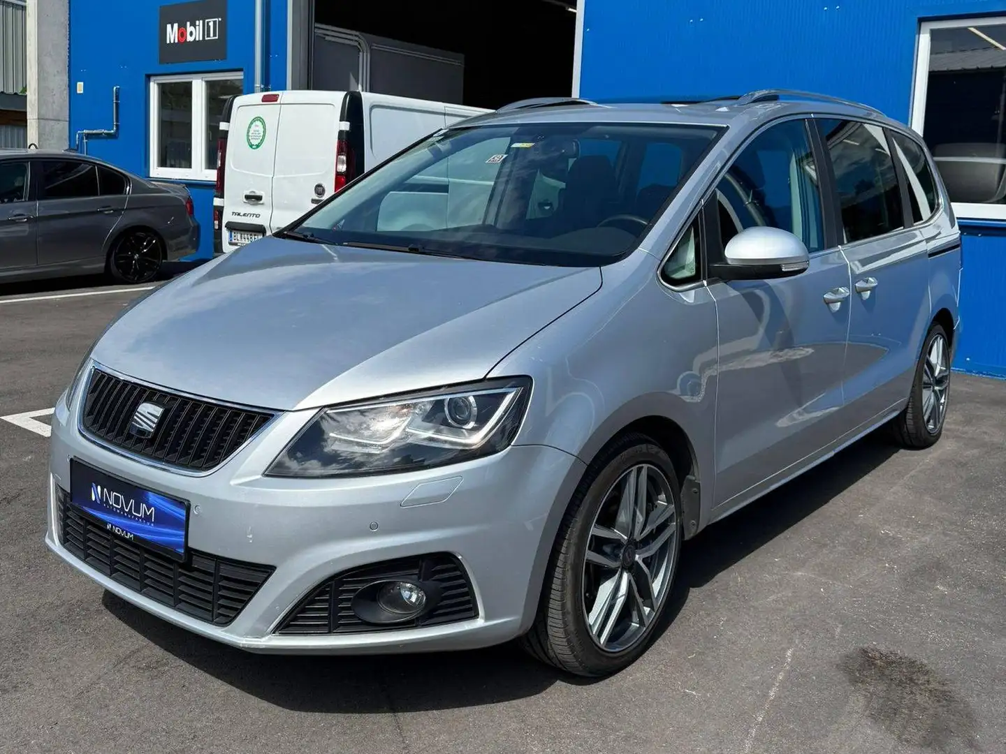 SEAT Alhambra Style Allrad Grau - 2
