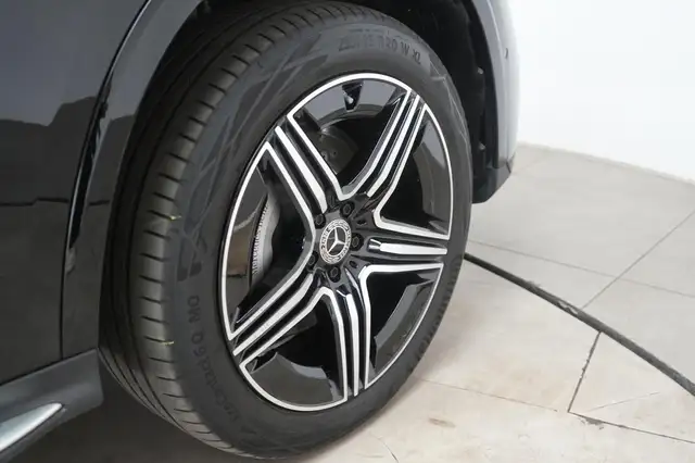 Mercedes-Benz 300 view 12