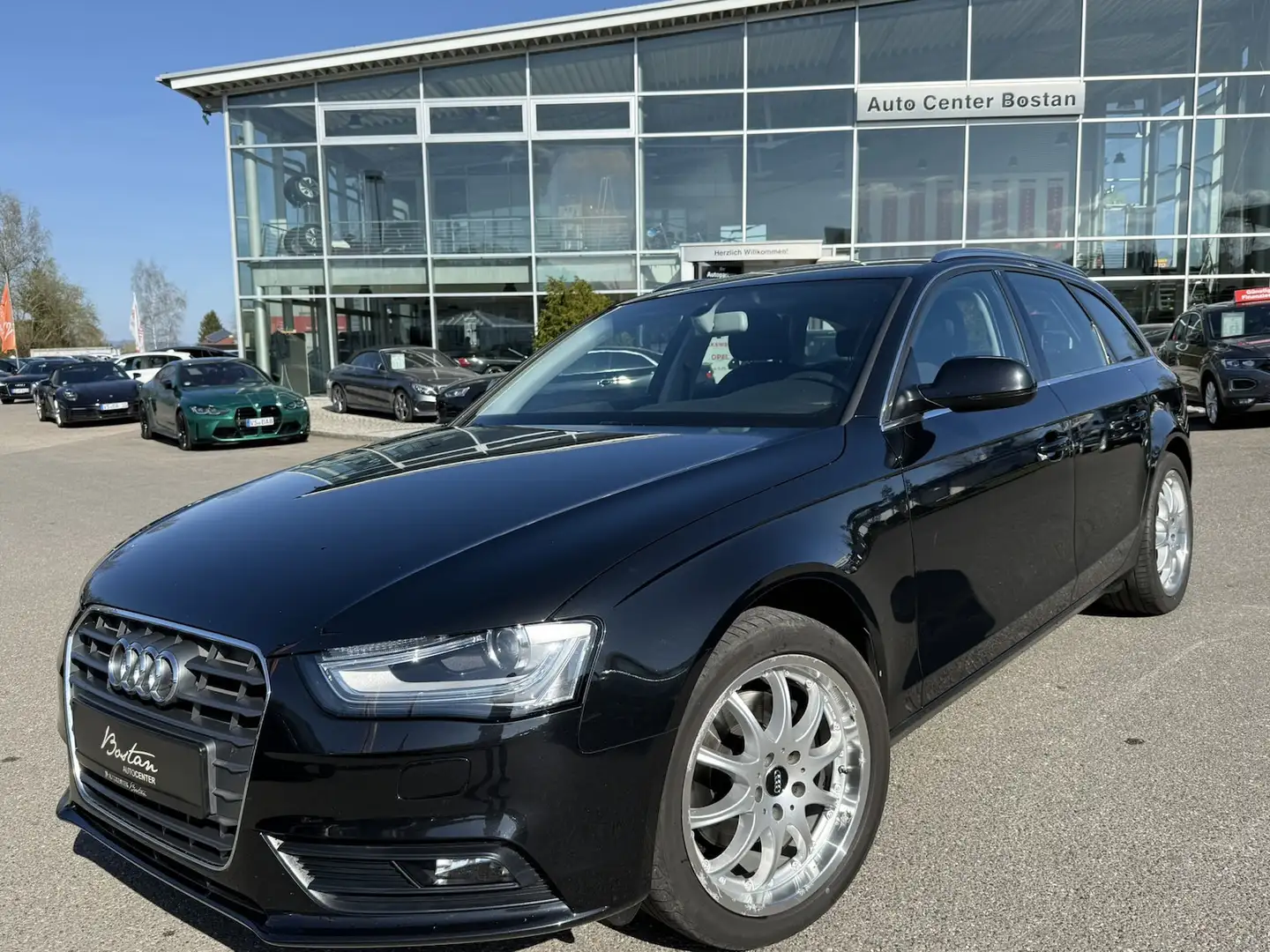 Audi A4 2.0 TDI/NAVI/XENON/AHK/PARKSENSOR/SCHECKHEFT Schwarz - 2