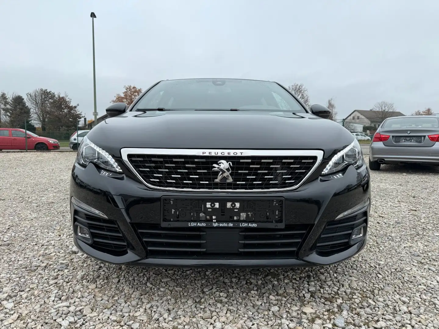 Peugeot 308 SW GT Line Garantie Schwarz - 2