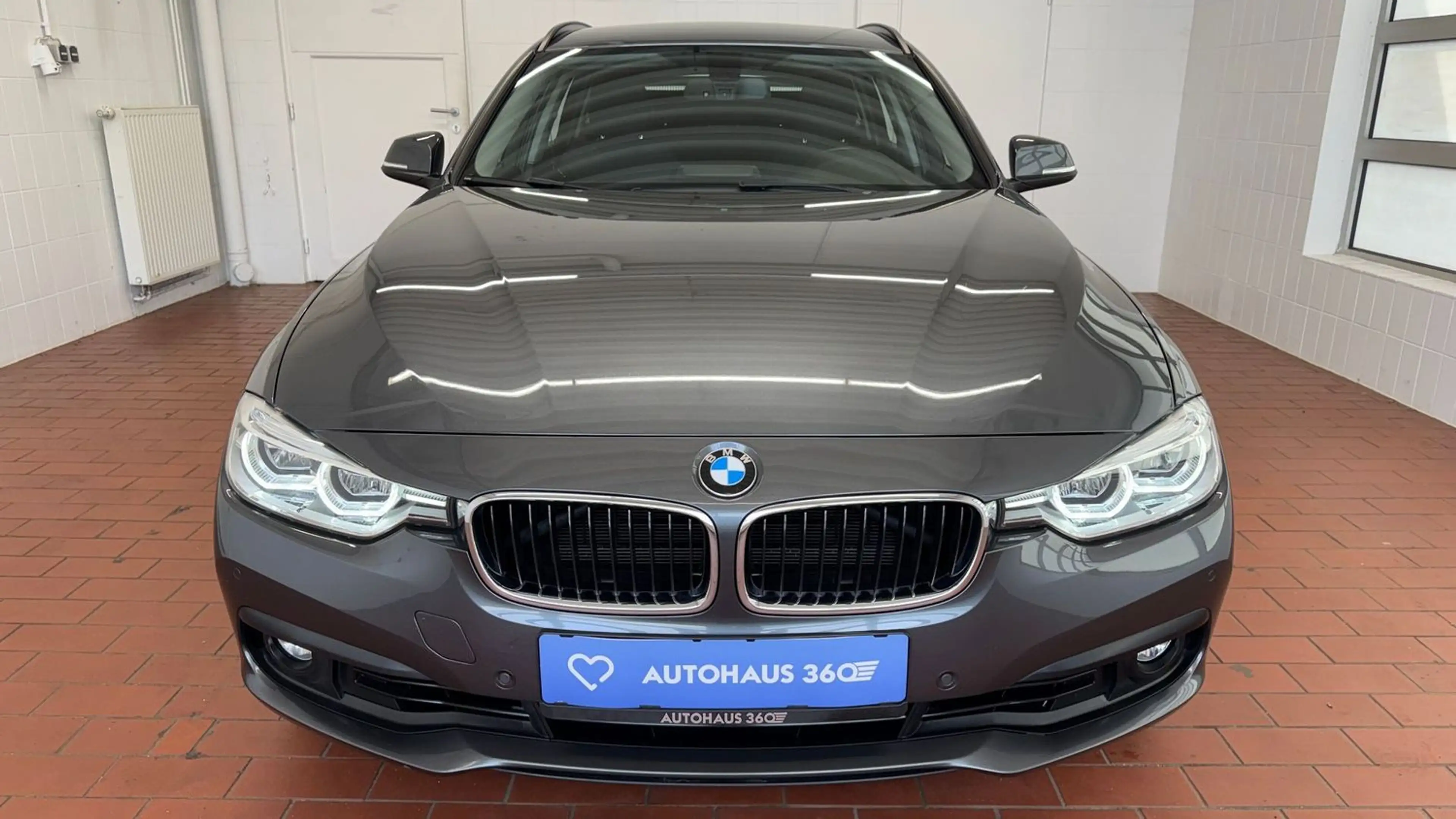 BMW 320 i Advantage LED Automatik Facelift — photo 2