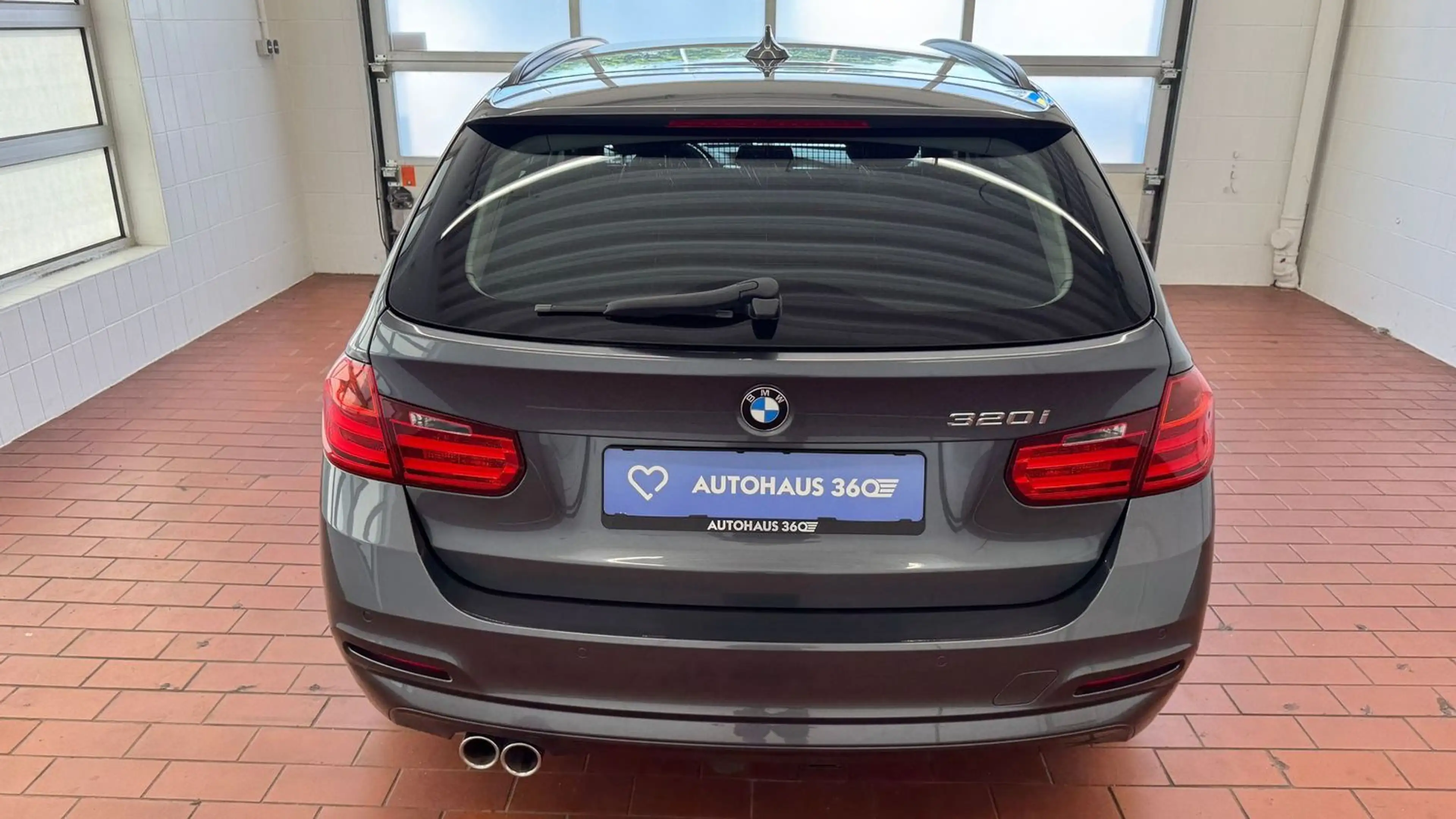 BMW 320 i Advantage LED Automatik Facelift — photo 5