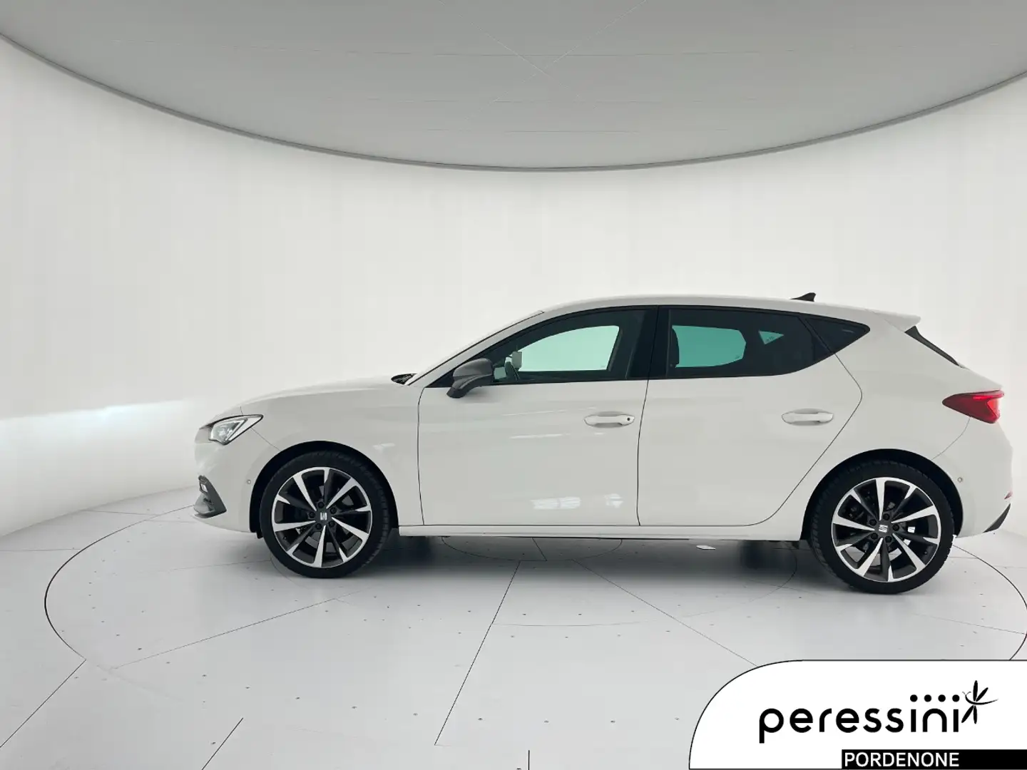 SEAT Leon 1.5 tgi FR 130cv dsg Bianco - 2