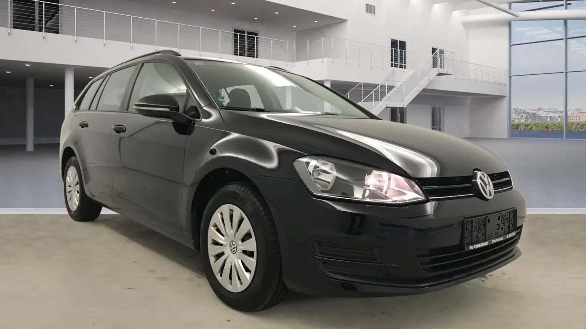 Volkswagen Golf GOLF VII 110PS BMT KLIMAAUT. SCHECKH. 1.BESITZ Noir - 1