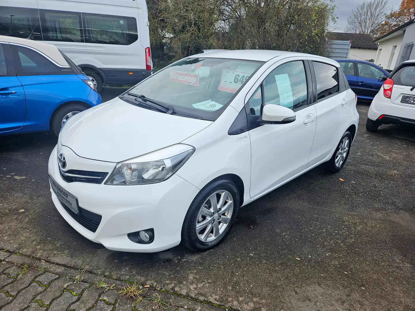 Toyota Yaris Edition Weiß - 1