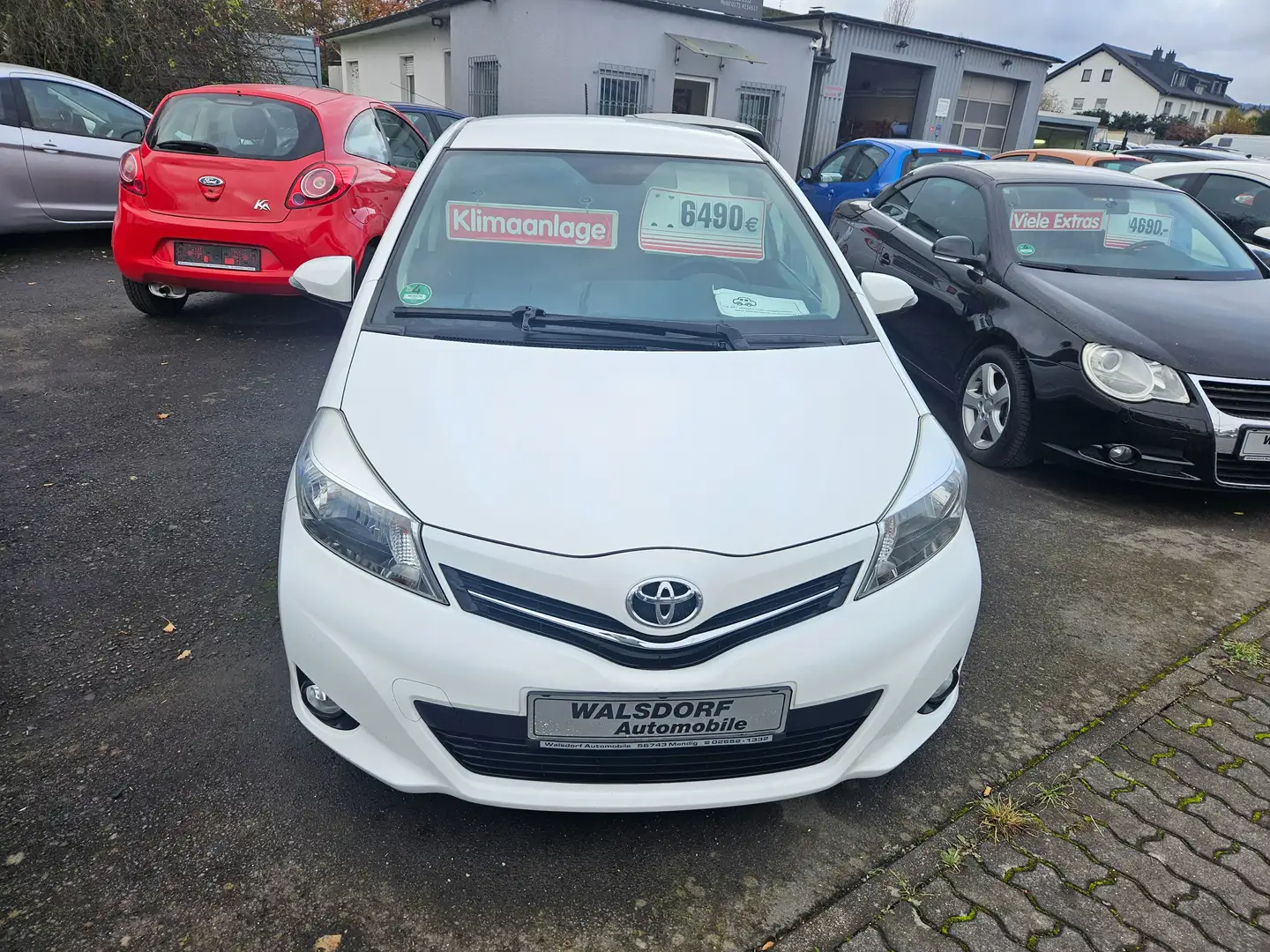 Toyota Yaris Edition Weiß - 2